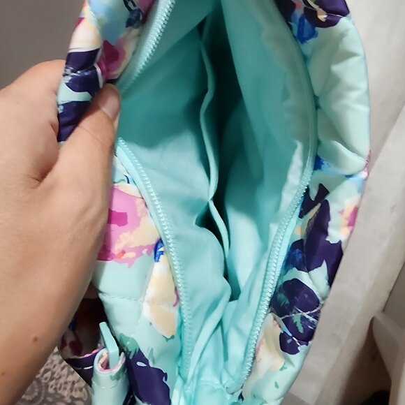 Vera Bradley Cross Body Purse. NWT - Picture 2 of 4